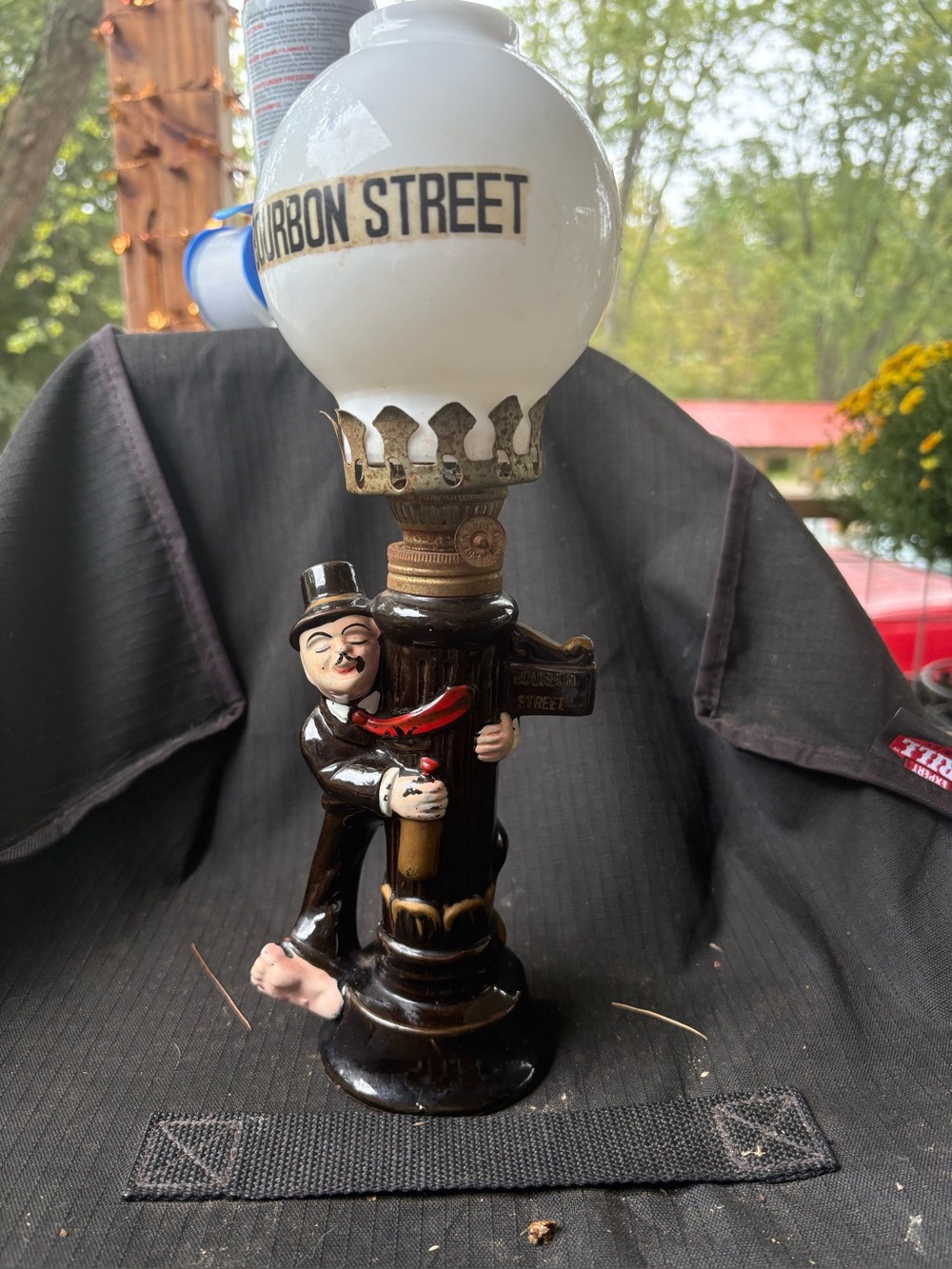 Bourbon Street Ceramic Figurine Lamp - Brown and White